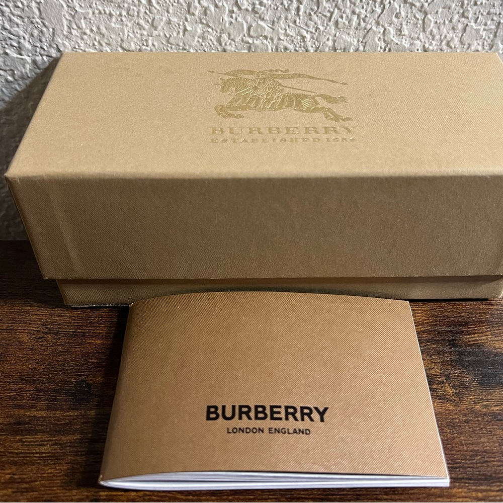 Burberry Sunglasses Gift Box